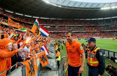 Performanta istorica pentru un roman de 45 de ani. Fostul coleg il da de gol pe Chivu