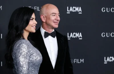 Haos la Met Gala. Sute de sticle cu urină găsite în muzeu înainte de eveniment