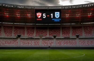 Dinamo a câștigat cu 5-1 în fața Universității Craiova și a luat primele puncte ale sezonului
