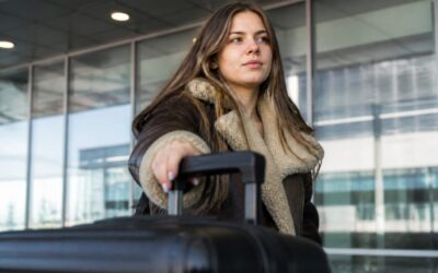 Edda Pilz, 25 de ani, a revenit în aeroport în aceeași ținută după interdicția la îmbarcare