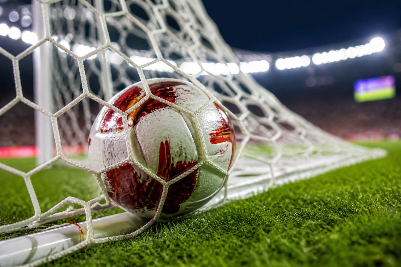 Elveția s-a calificat în sferturi după 0 la 0 cu Columbia și victorie la penalty-uri