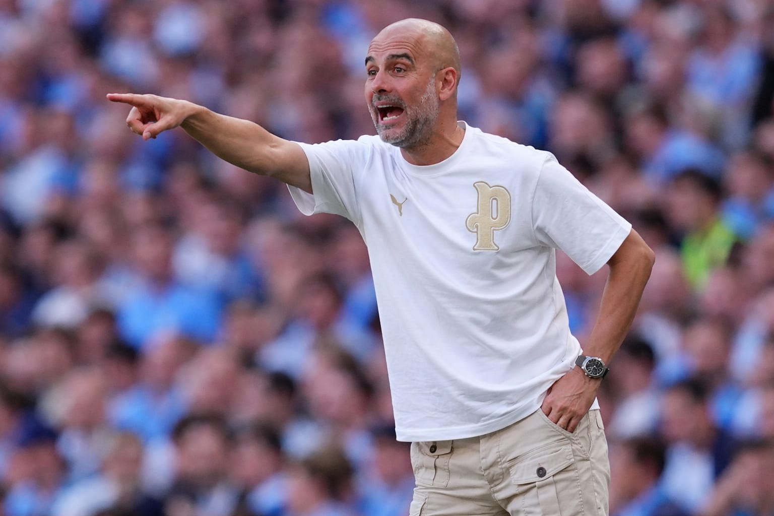Manchester City a scos la licitație obiectele din biroul lui Pep Guardiola după plecarea sa