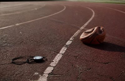 Timpii din atletismul juvenil au coborât până la nivelul la care recordurile nu mai aduc podiumul