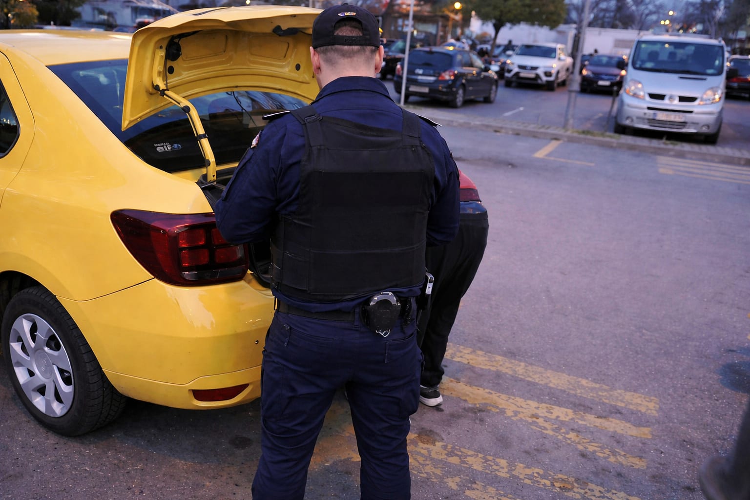 Amenzile rutiere neplătite suspendă permisul auto din 25 august