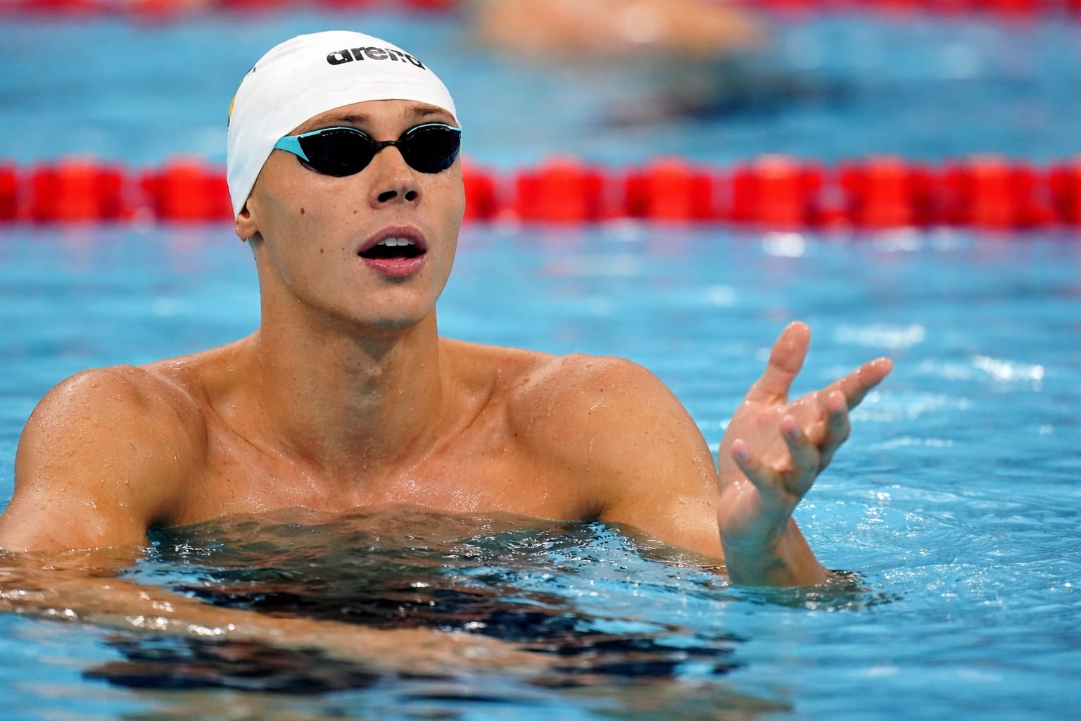 David Popovici s-a calificat în semifinale cu un timp mai bun decât bronzul olimpic