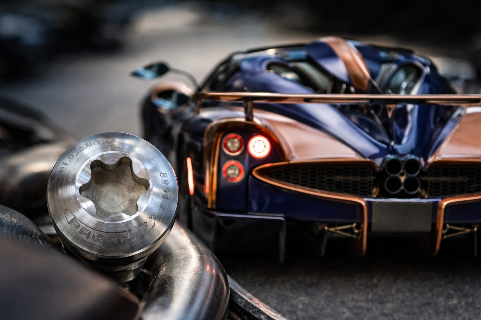 Șuruburile unui Pagani costă mai mult decât un Porsche 911