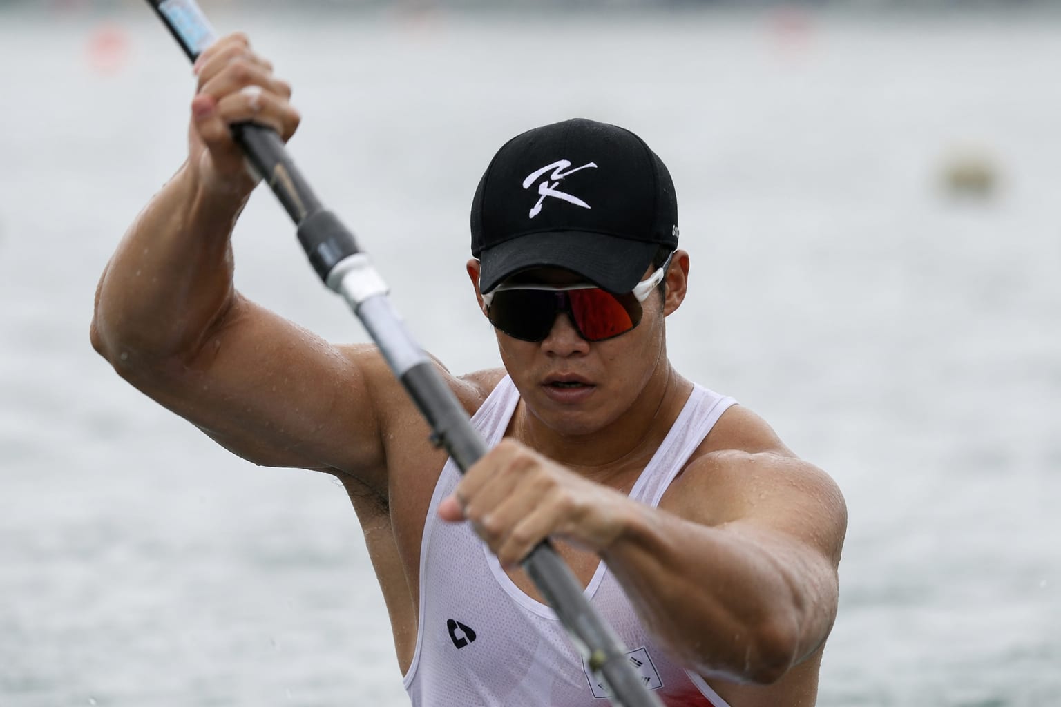 Sportiv sud-coreean în kayak