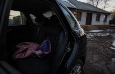 O mamă cere reevaluarea fiicei de 14 ani, iar DGASPC Iași spune că nu se impune protecția specială