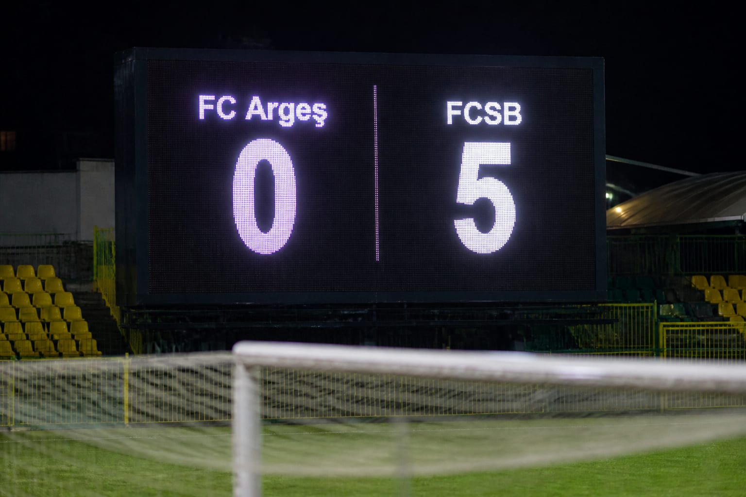 FCSB învinge FC Argeș cu 5-0 și urcă pe primul loc în Grupa C din Cupa României