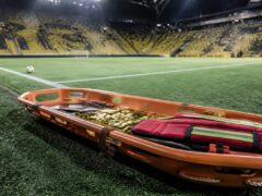 Borussia Dortmund anunță probleme circulatorii pentru Karetsas după prăbușirea din meciul cu Villarreal