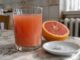 Un pahar cu suc de grapefruit poate interacționa cu tratamentul pentru tensiune. Ce trebuie verificat
