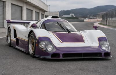 Cum se conduce pe un circuit mic Jaguarul XJR-9 care a câștigat la Le Mans în 1988