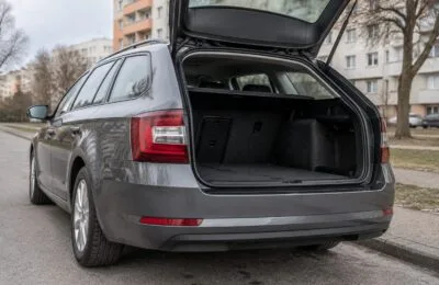Škoda Octavia primește un sistem hibrid fără priză, cu până la 170 CP