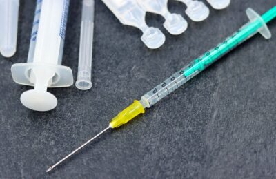 Vaccinarea ajunge în aproape 95% dintre farmaciile franceze, față de sub 5% în România
